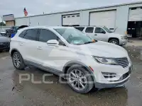 2015 Lincoln MKZ photo