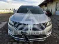 2015 Lincoln MKZ photo