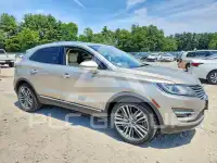 2015 Lincoln MKZ photo