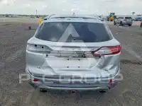 2015 Lincoln MKZ photo