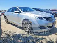 2015 Lincoln MKZ photo