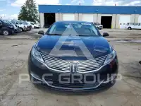 2015 Lincoln MKZ photo