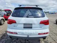 2015 Audi Q7 photo