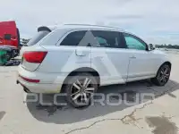 2015 Audi Q7 photo