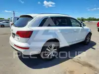 2015 Audi Q7 фото