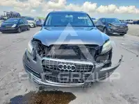 2015 Audi Q7 photo