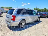 2015 Chrysler Pacifica photo