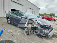 2015 Chrysler 200 фото