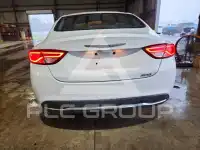 2015 Chrysler 200 фото
