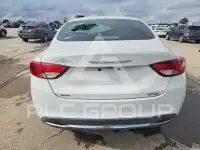 2015 Chrysler 200 фото
