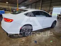 2015 Chrysler 200 фото