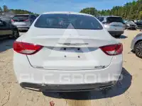2015 Chrysler 200 фото