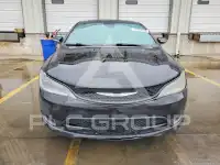 2015 Chrysler 200 фото