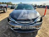 2015 Chrysler 200 фото