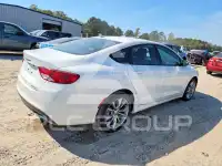 2015 Chrysler 200 фото