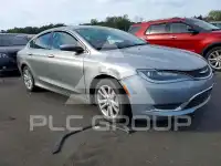 2015 Chrysler 200 photo
