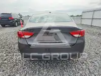 2015 Chrysler 200 photo