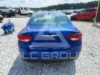 2015 Chrysler 200 photo