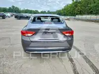 2015 Chrysler 200 photo