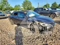 2015 Chrysler 200 photo