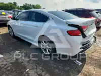 2015 Chrysler 200 фото