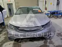 2015 Chrysler 200 фото