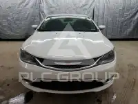2015 Chrysler 200 photo