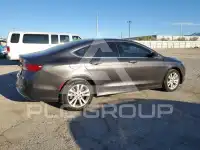 2015 Chrysler 200 photo