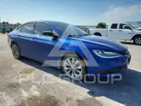 2015 Chrysler 200 photo