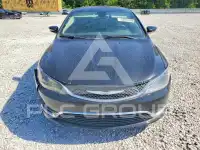 2015 Chrysler 200 photo
