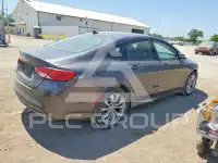 2015 Chrysler 200 photo