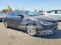 2015 Chrysler 200 photo