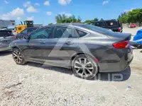 2015 Chrysler 200 фото