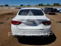 2015 Chrysler 200 фото