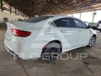 2015 Chrysler 200 photo