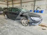2015 Chrysler 200 photo