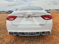 2015 Chrysler 200 фото