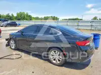2015 Chrysler 200 фото