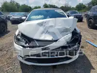 2015 Chrysler 200 фото