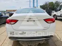 2015 Chrysler 200 фото