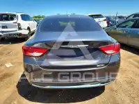 2015 Chrysler 200 photo