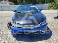 2015 Chrysler 200 photo