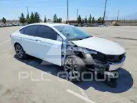 2015 Chrysler 200 фото