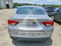 2015 Chrysler 200 photo