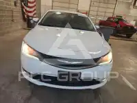 2015 Chrysler 200 фото