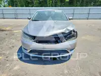 2015 Chrysler 200 фото