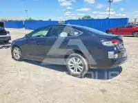 2015 Chrysler 200 photo
