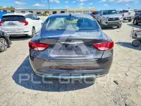 2015 Chrysler 200 фото