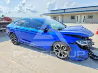 2015 Chrysler 200 фото