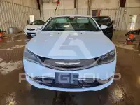2015 Chrysler 200 фото